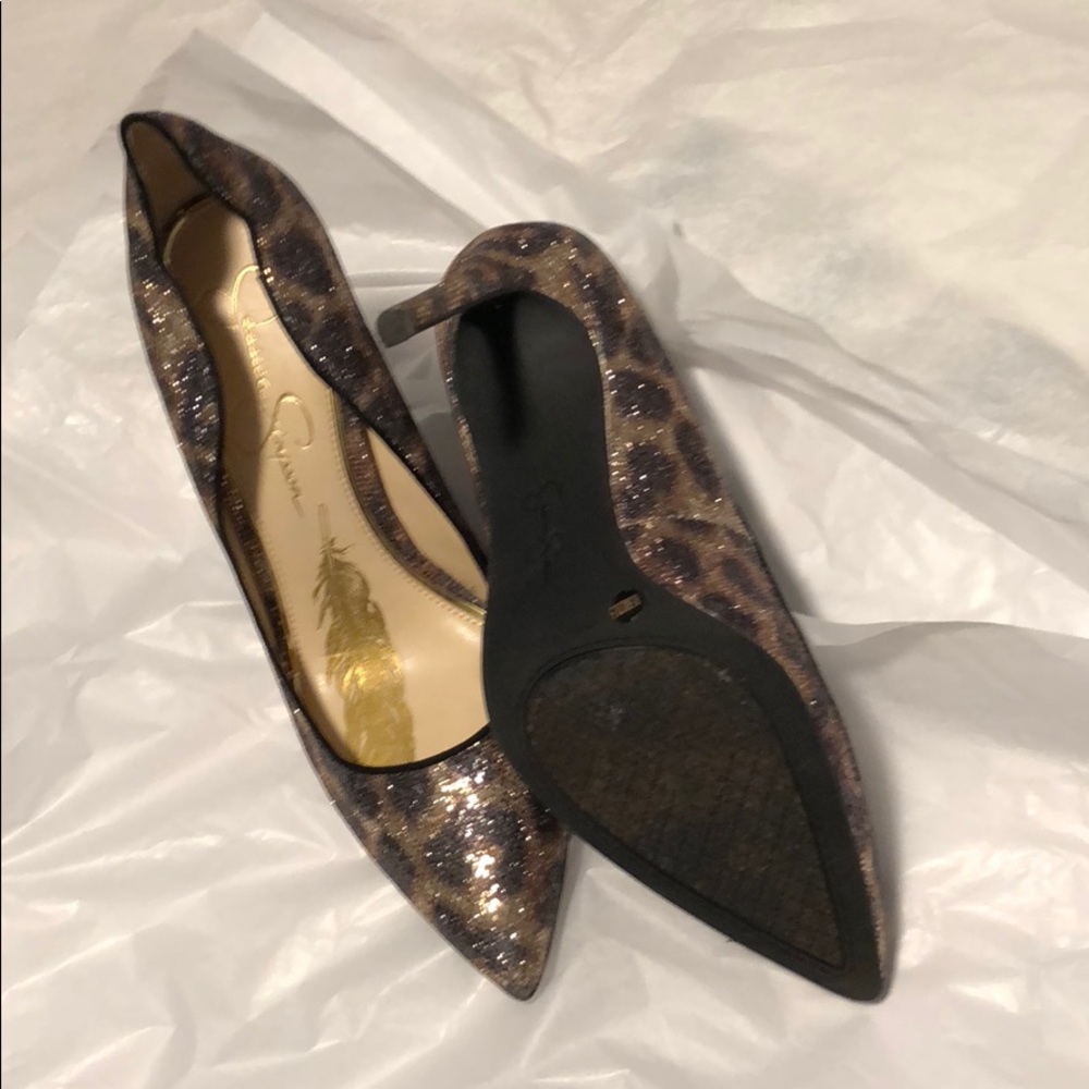Shoes - Picture 2 of 4